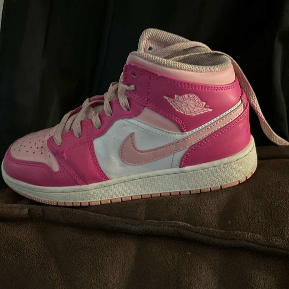 Retro 1s Pink